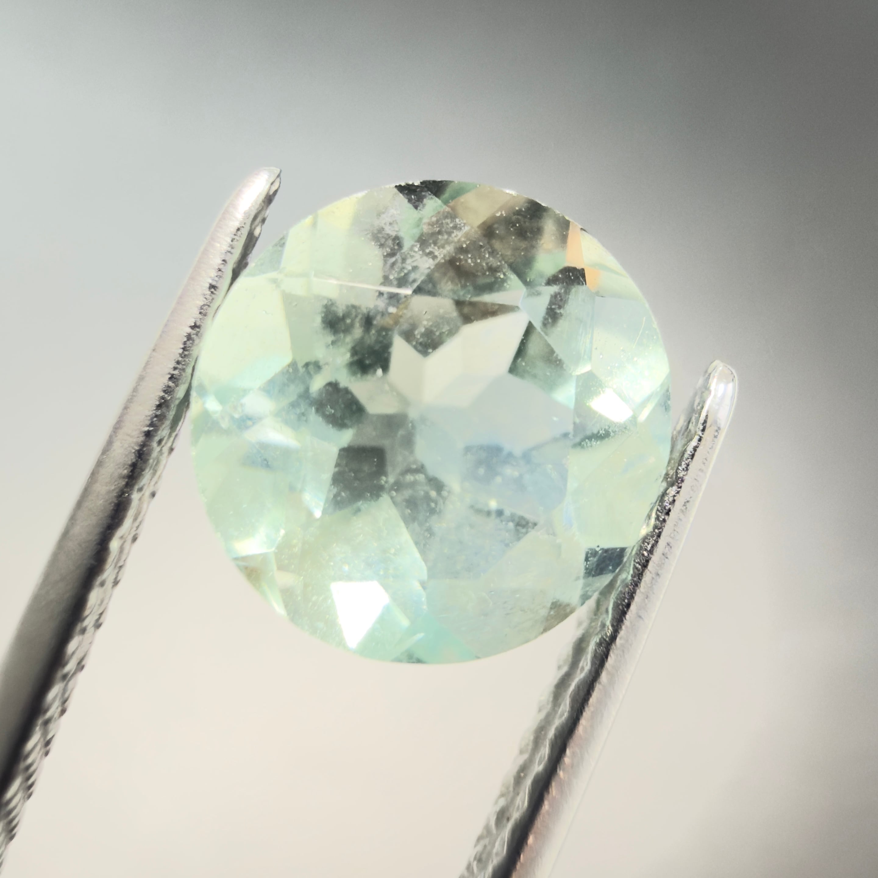 レインボーフローライト】 ルース 4.18ct | たからいしルース