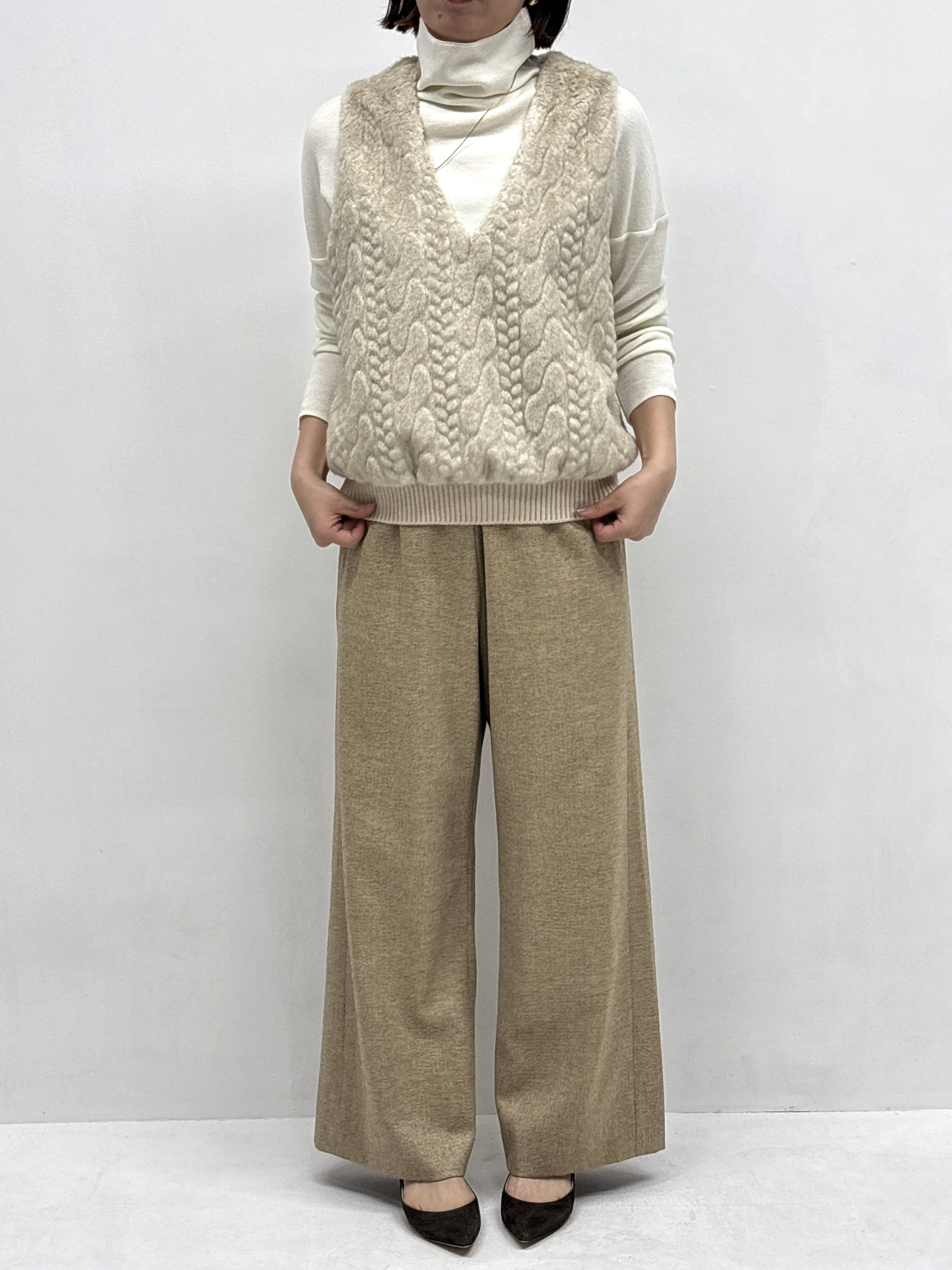 ルミナスウールヘリンボーンパンツ(ベージュ)