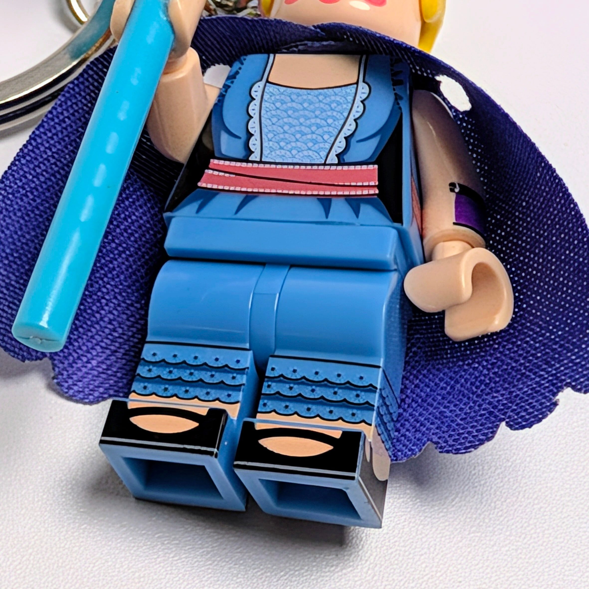 ★ブロックフィギュアキーホルダー★【トイ・ストーリー TOY STORY4 / 5 】 Bo Peep ボー・ピープ アクティブパンツver. / トイストーリー〚アメリカン雑貨 アメトイ〛