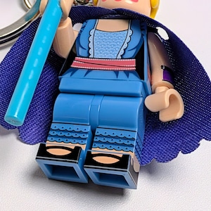 ★ブロックフィギュアキーホルダー★【トイ・ストーリー TOY STORY4 / 5 】 Bo Peep ボー・ピープ アクティブパンツver. / トイストーリー〚アメリカン雑貨 アメトイ〛