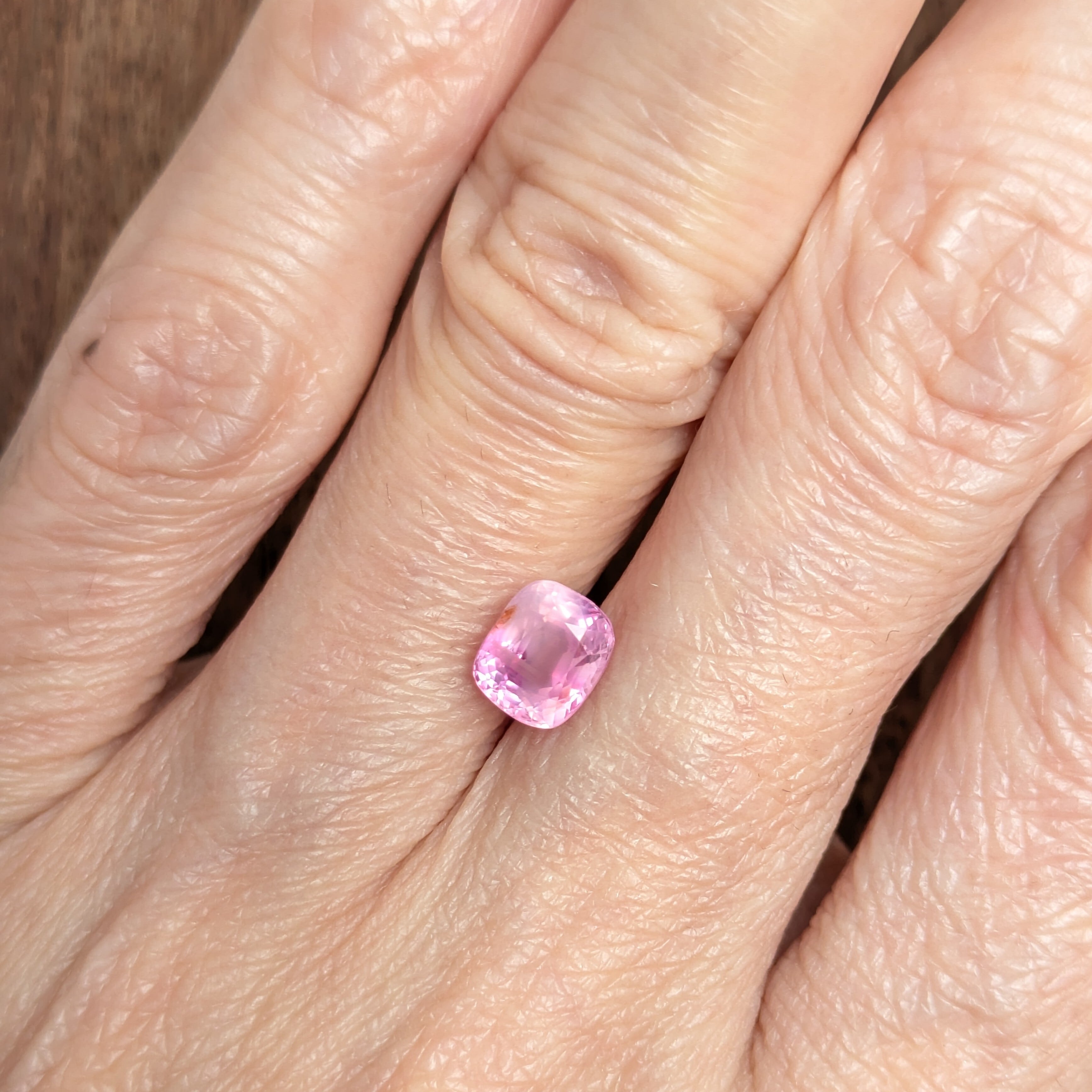 非加熱ピンクサファイア ルース ミャンマー・モゴック産【1.488ct