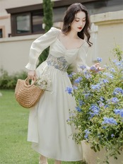 【0115】Waist Flower Switching Long Sleeve Dress
