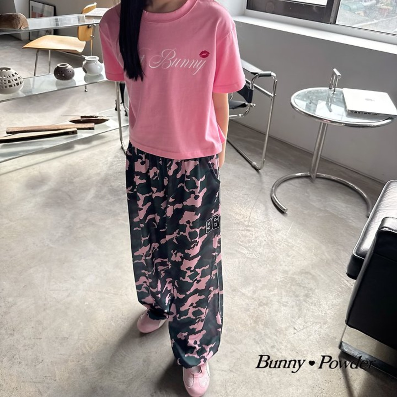 [Bunny Powder] Feature) Lip T-shirt / [버니파우더] 기획)입술티
