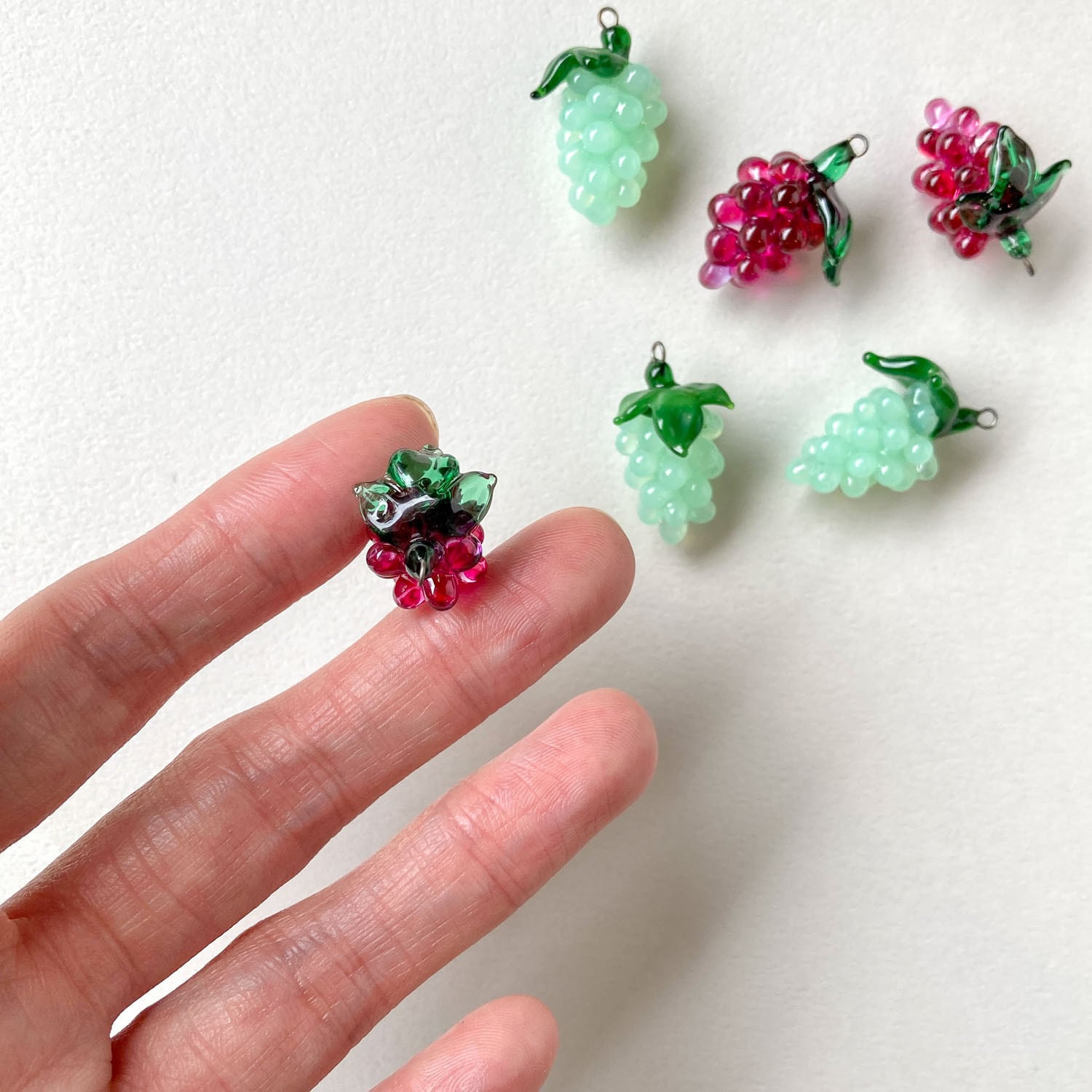 葡萄のチェコガラスチャーム | Dua-アクセサリーパーツショップ 葡萄のチェコガラスチャーム | Dua-アクセサリーパーツショップ
