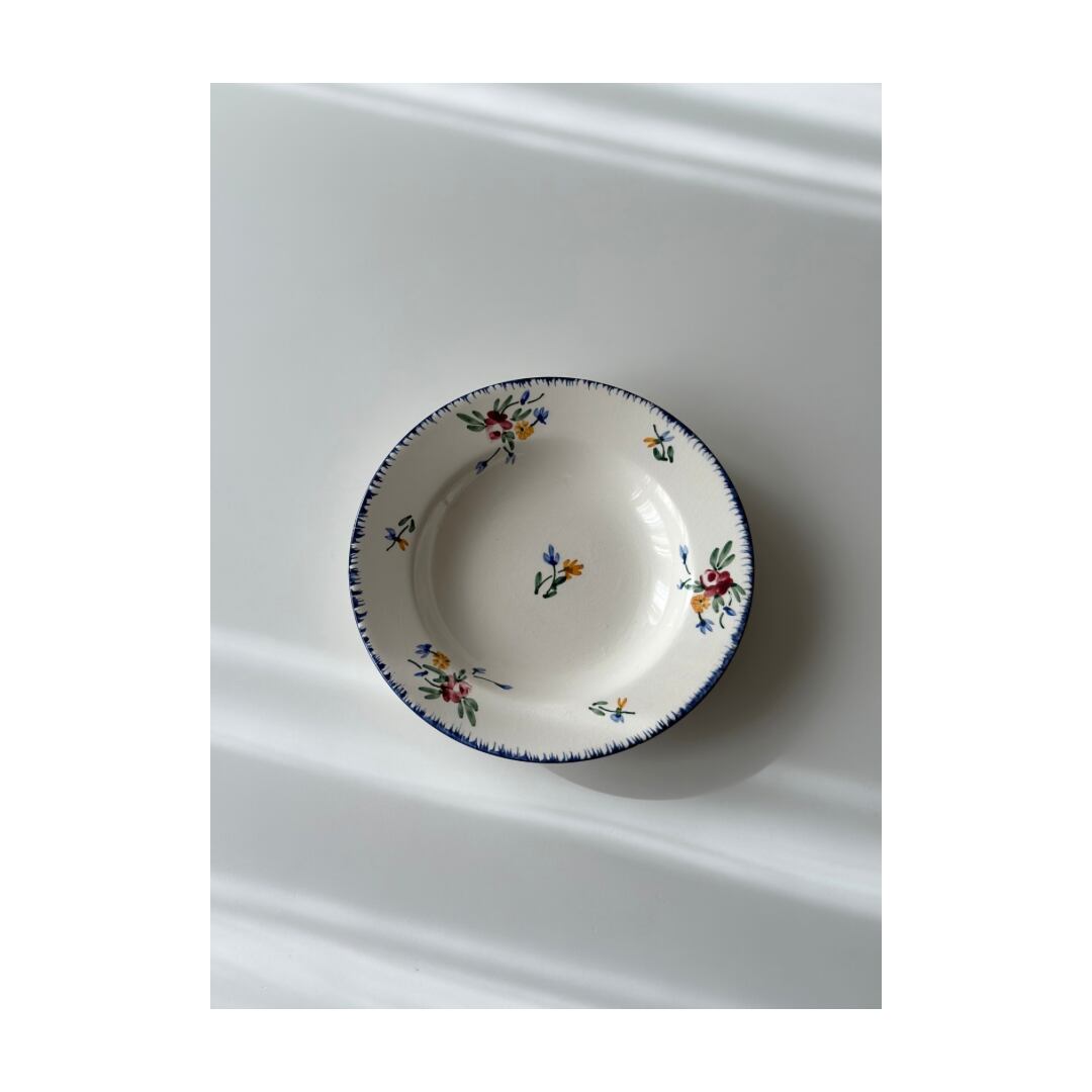 Sarreguemines サルグミンヌ / “DIDIER” blue 手書きの花模様 深皿プレート