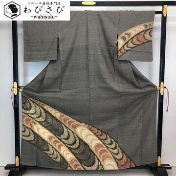 付下げ 四角に刺繍の花柄模様 暈し 一重梅色 しつけ糸 K-3528 | Pay ID 