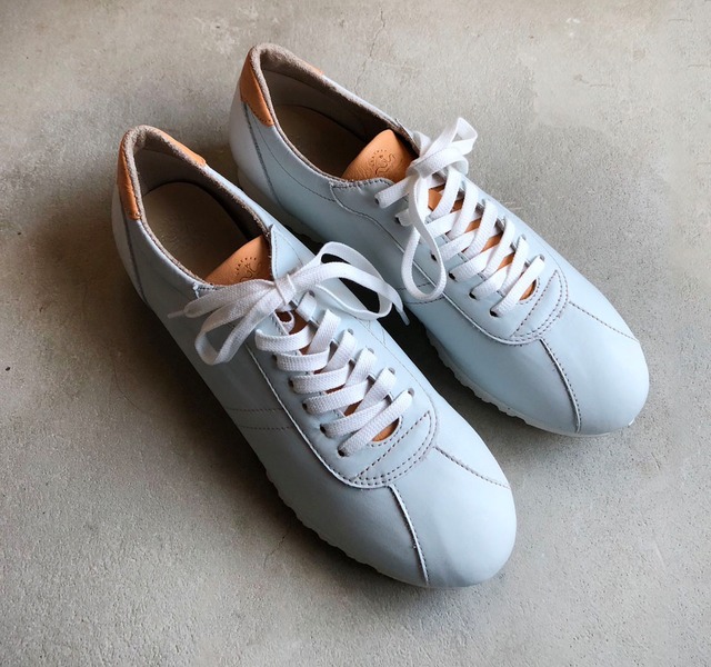【ご注文後ハンドメイド！】クラシックなデザインと本革の上質感！EMAのスニーカー/ホワイト×キャメル