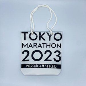 東京マラソン2023フラッグ アップサイクルバッグ（トート・中・ハトメロープ）