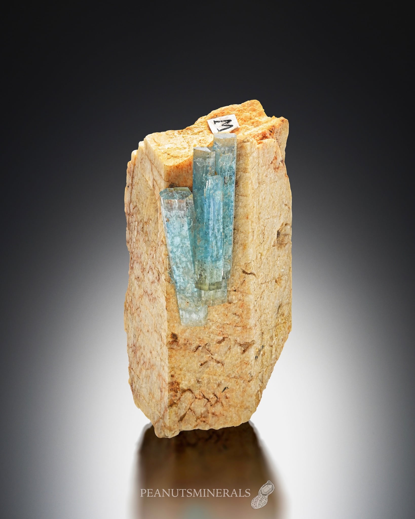 ナミビア産　アクアマリン　柱状原石 アクアマリン【Aquamarine】ナミビア産 | PEANUTS MINERALS