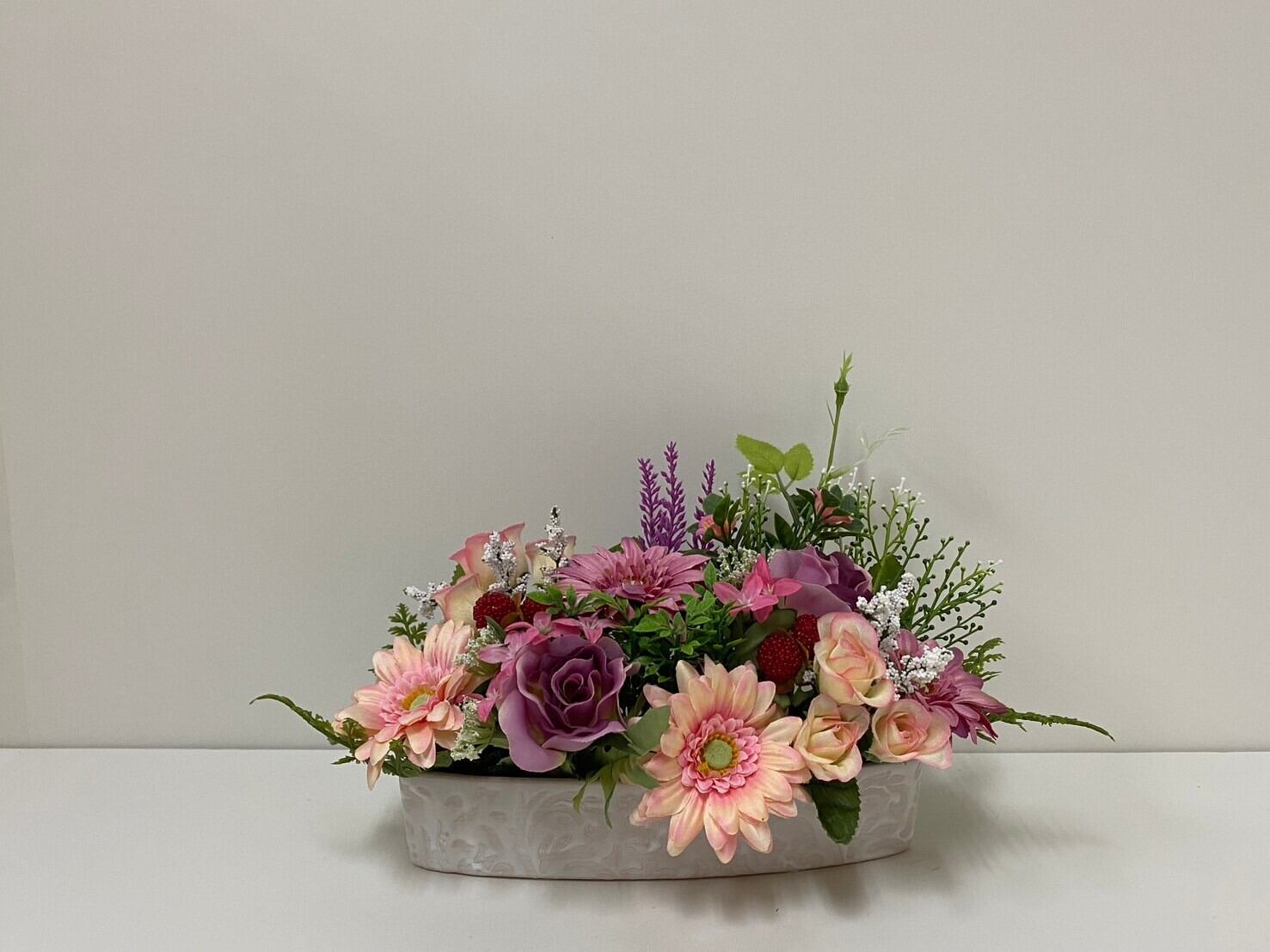 光触媒フラワーアレンジメント 置き型ガーベラ中心