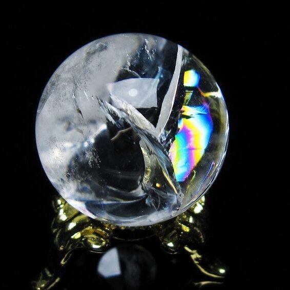 アイリスクォーツ 水晶 丸玉 虹入り 26mm 水晶玉 置物 スフィア 141-6970