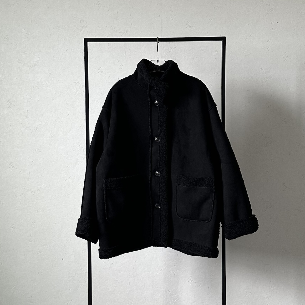 【受注予約1週間】スタンドカラームートンオーバーCO/ブラック