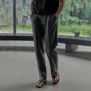 ストレートカジュアルグレーパンツ　MT0080434