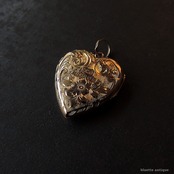 英国アンティーク 9ctゴールド ハートロケット【忘れな草・アカンサス】