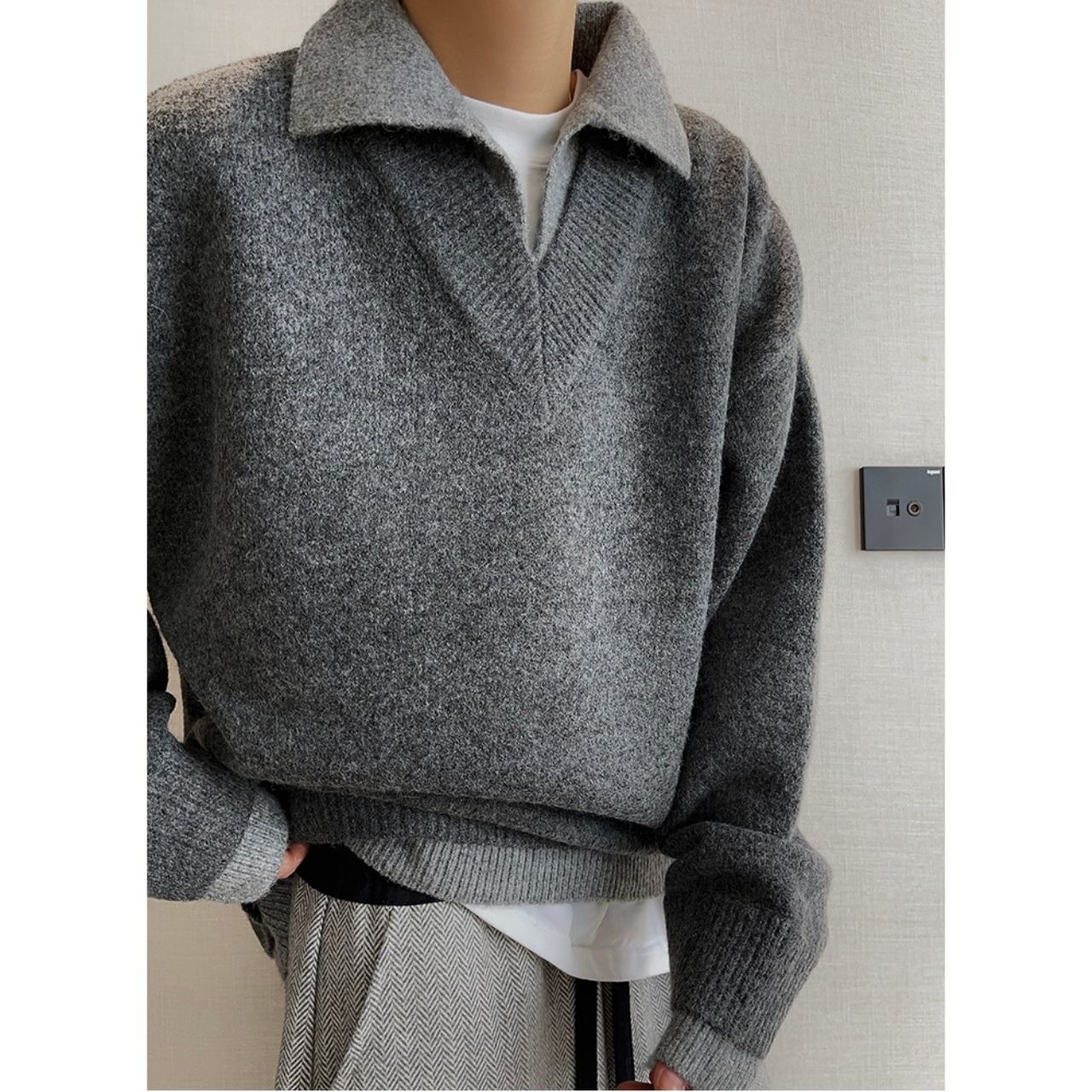 フェイクツーピース V ネックコントラストカラーニット　1041