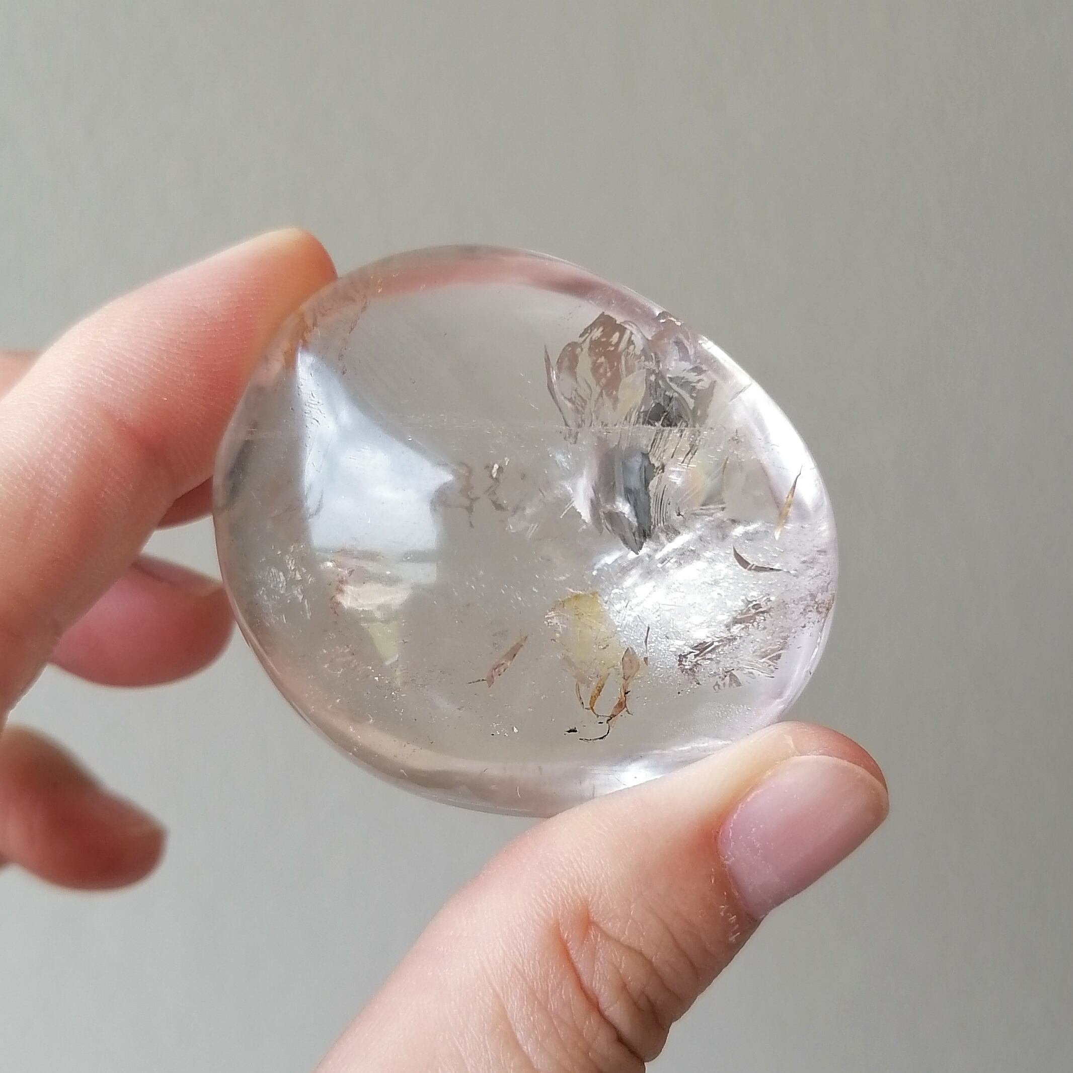 値下げ 平たく 牛-⑭【最終 凄く綺麗 オーロラクォーツ】10㍉玉 16.5㌢