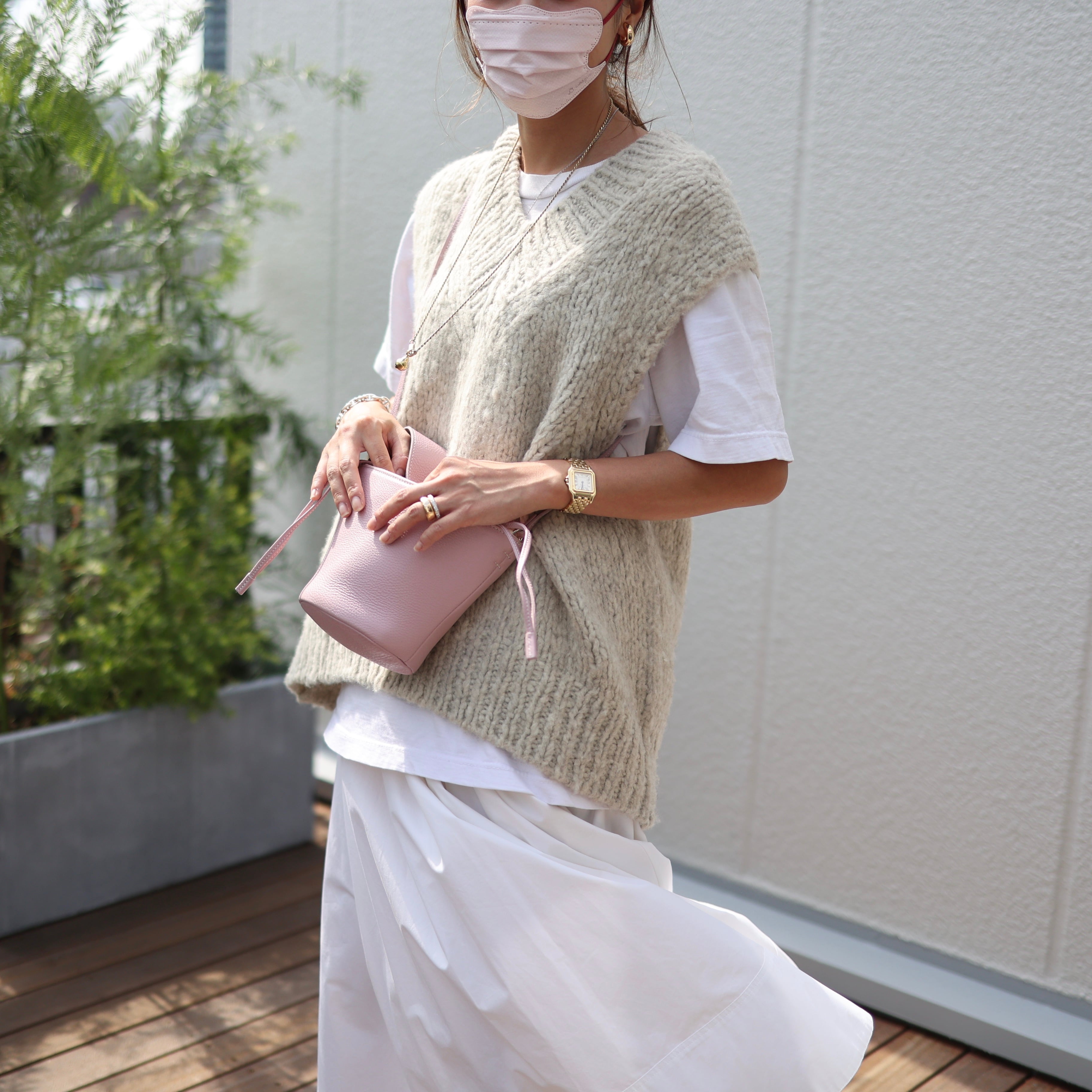 美品 定価2.9万円 AYAKO Purse Bag WHITE 巾着