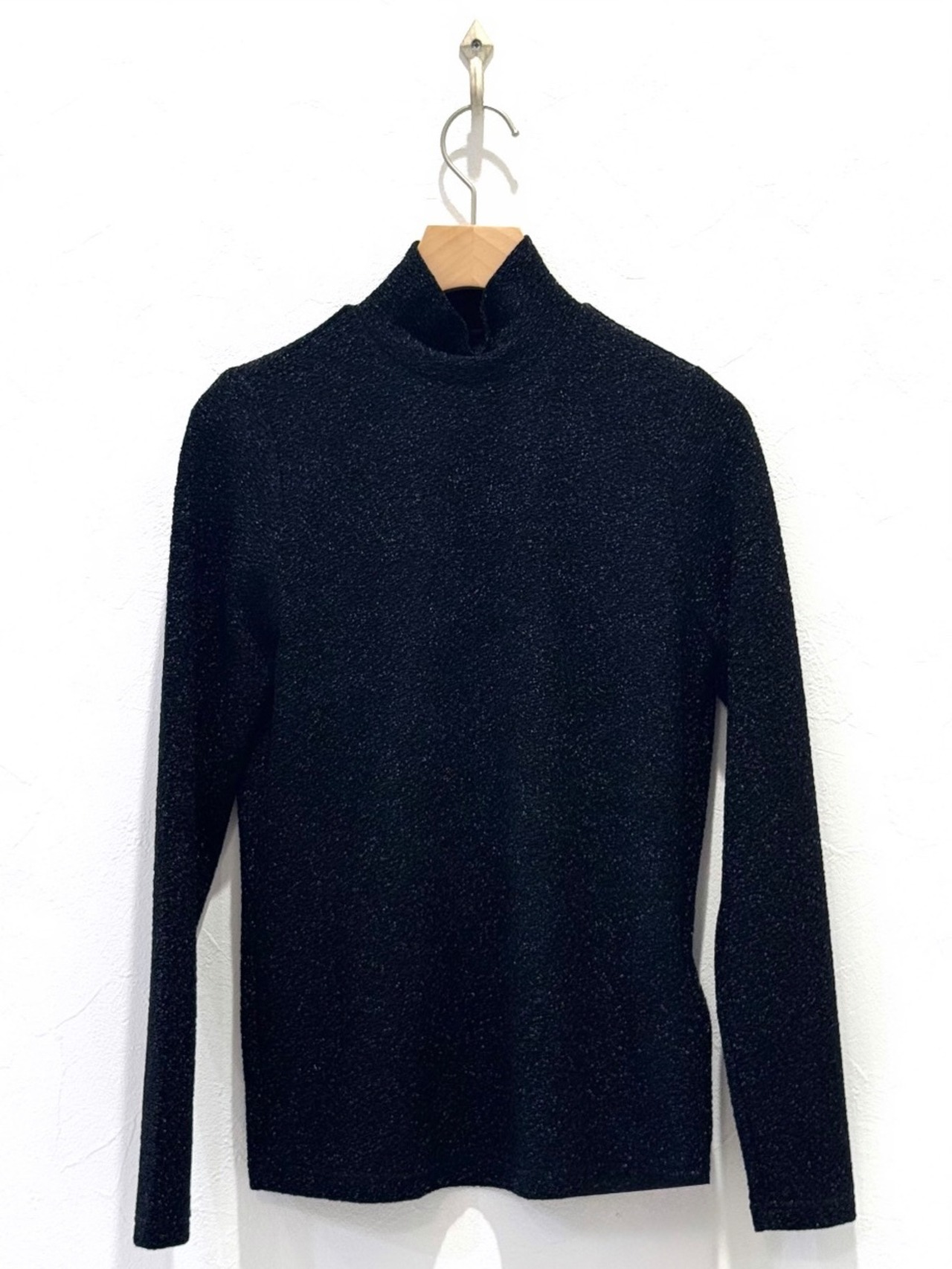 ラメハイネックニット