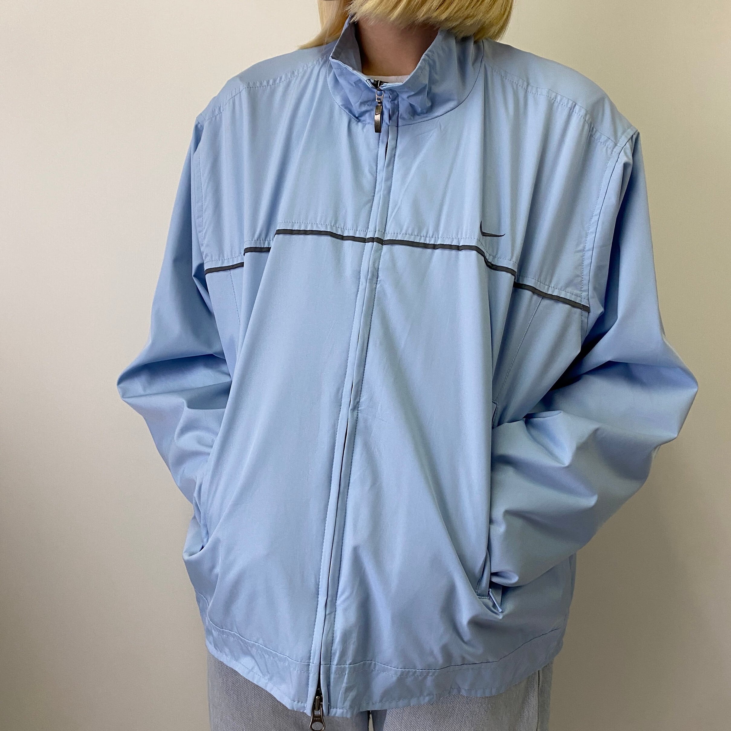 NIKE ナイキ ワンポイントロゴ刺繍 ナイロンジャケット レディースXL  