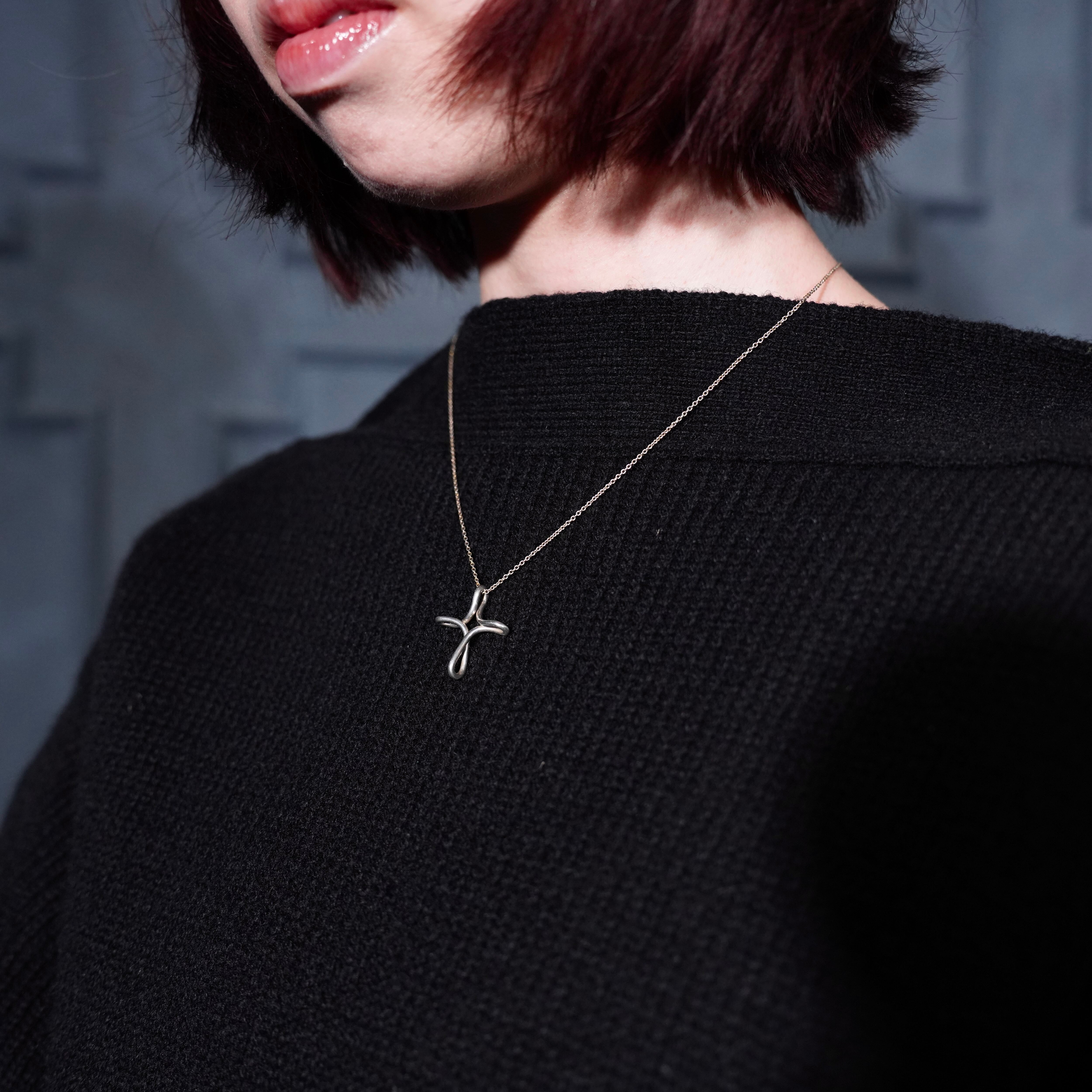 TIFFANY&CO INFINITY OPEN CROSS SILVER NECKLACE/ティファニー
