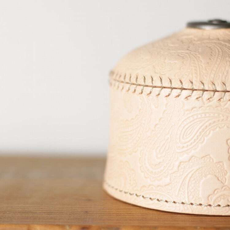 What Will be Will be ODガス缶ペイズリー柄レザーカバー（中：230/250