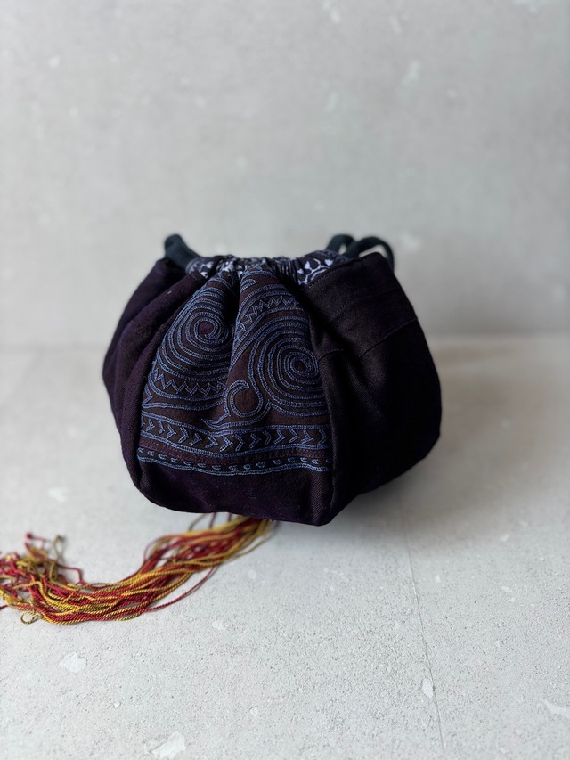 ロッカク ハニ族 チェーンステッチ刺繍 バック
