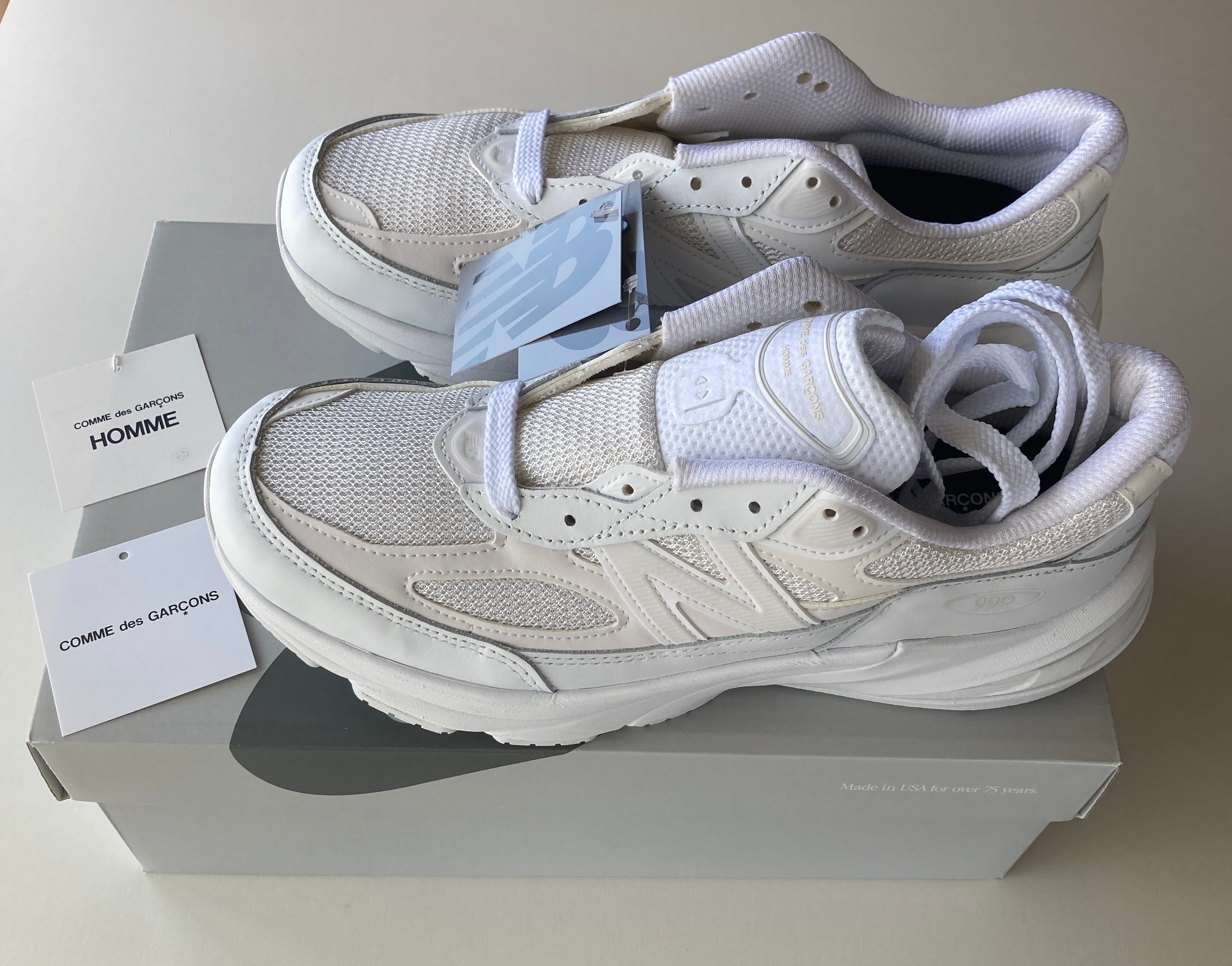 【美品】adidas SAMBA DECON 23.5cm ブラック Vans（バンズ）NEW JAZZ（ニュージャズ）V2000 8 26cm ベージュ 2002