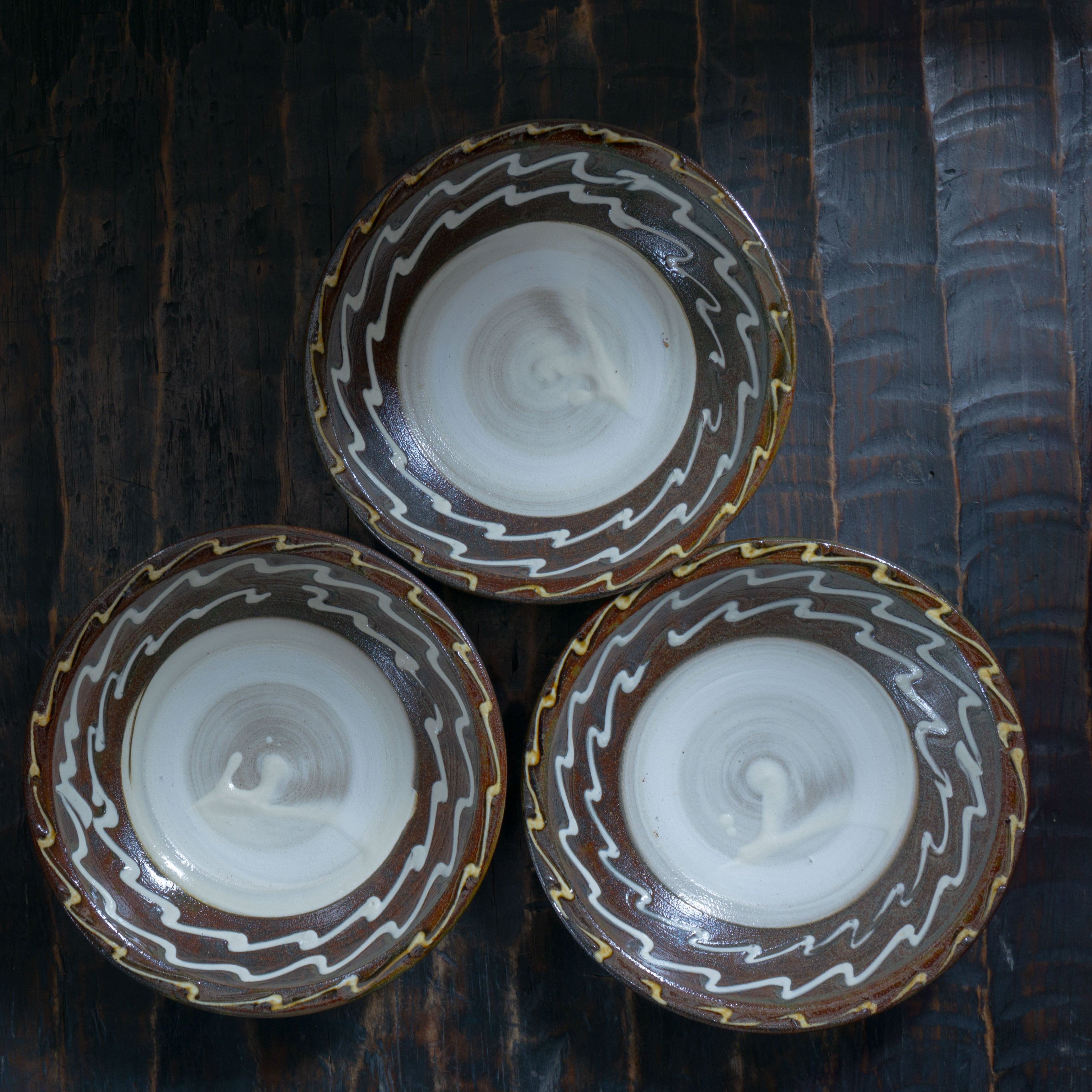 小鹿田焼　民陶　皿　坂本創 小鹿田焼 坂本創 五寸皿 イッチン | くらしのギャラリー杜の街グレース店