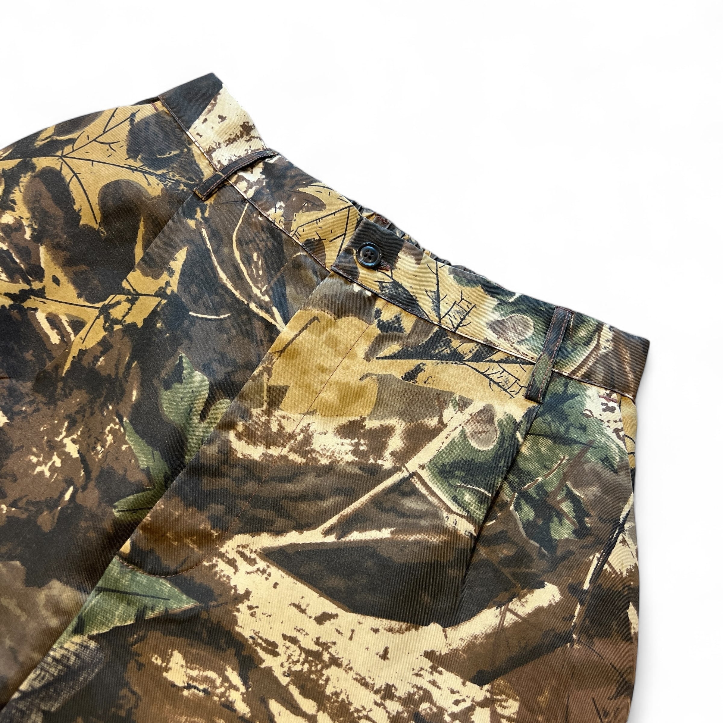OVER THE DAY TOKYO | REAL TREE CAMO WIDE SHORT PANTS | オーバーザ