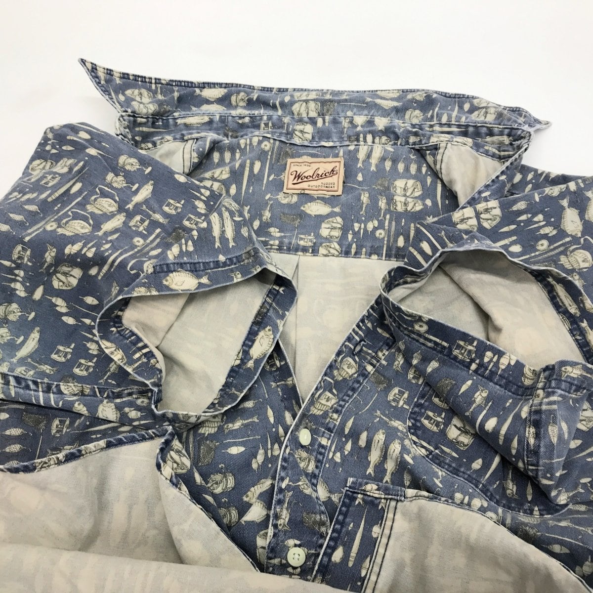 ウールリッチ 90年代 おそらくUSA製?総柄シャツ 魚柄 釣り柄 ウールリッチ 90年代 おそらくUSA製?総柄シャツ 魚柄 釣り柄