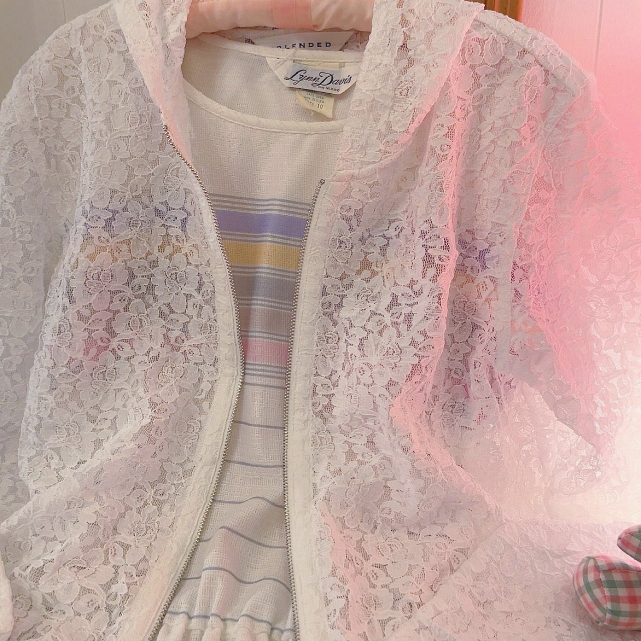 white flower lace hoodie