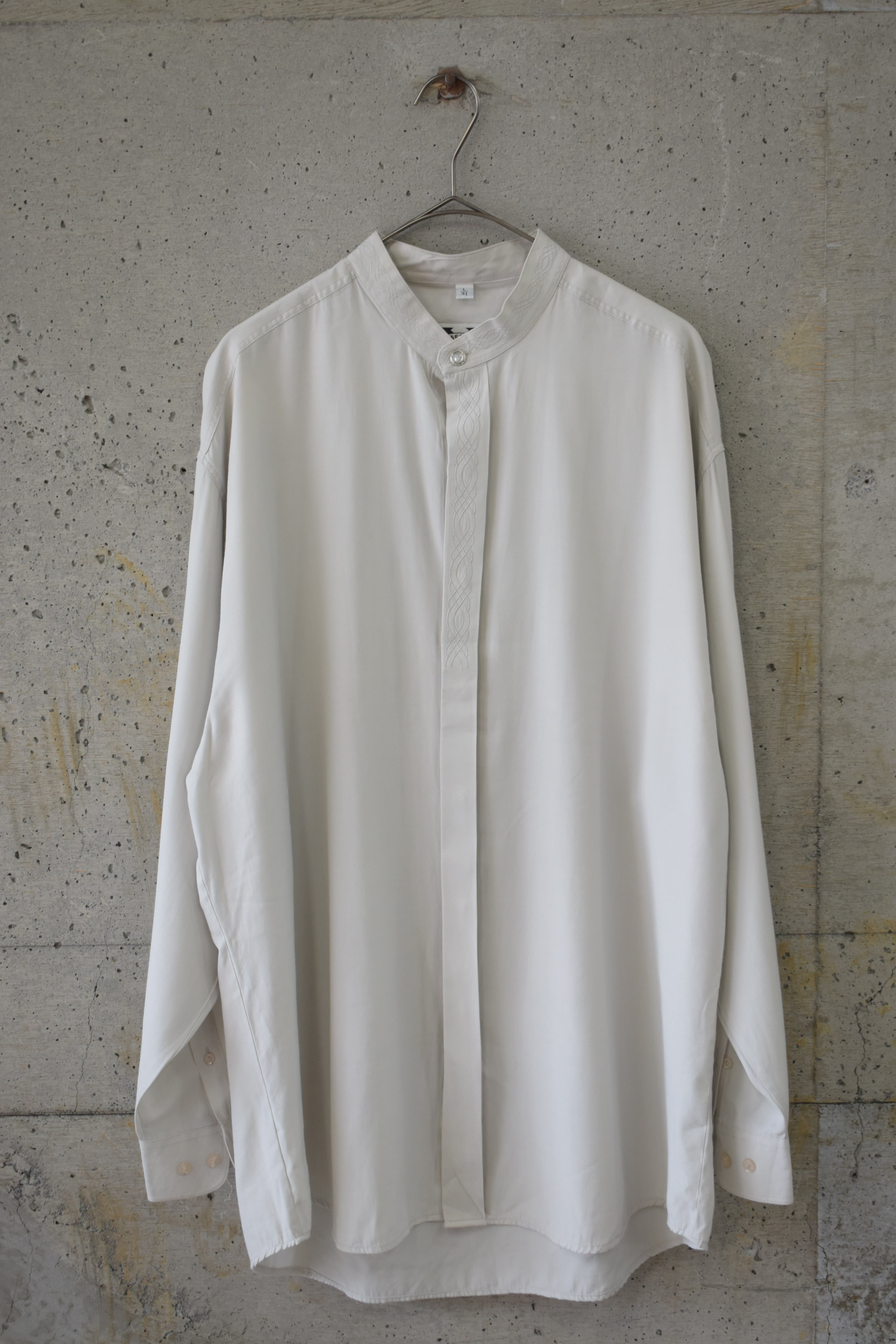 Oversized off-white decorative shirt