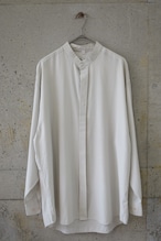 Oversized off-white decorative shirt