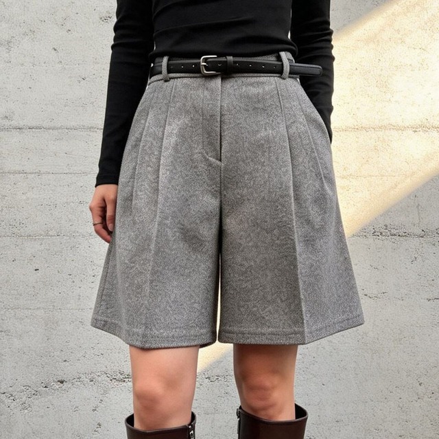Classic tuck half pants　M4611