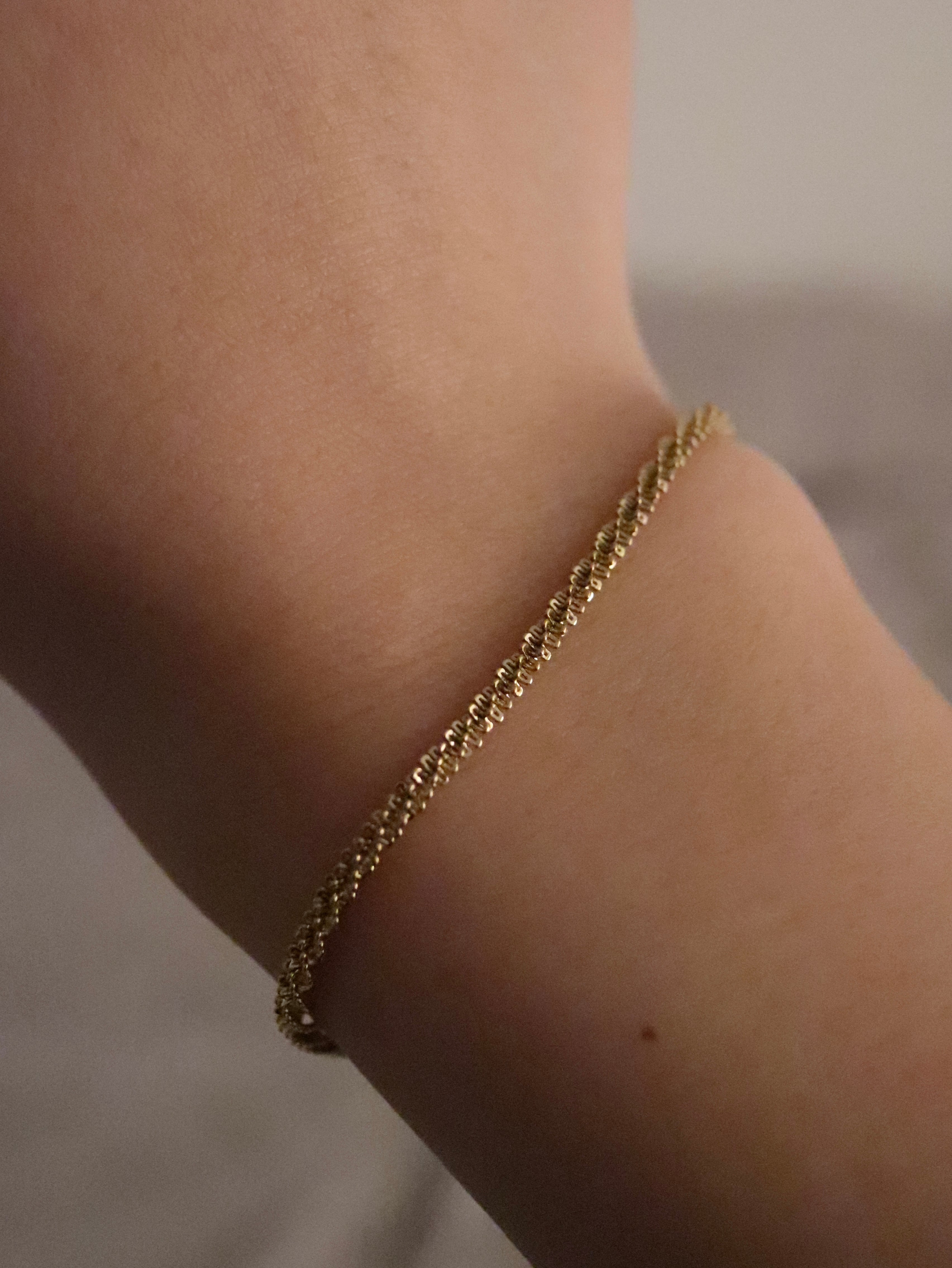 shower bracelet〈b002〉