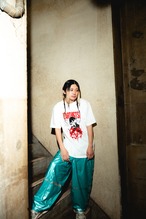 LONELY GIRL TEE