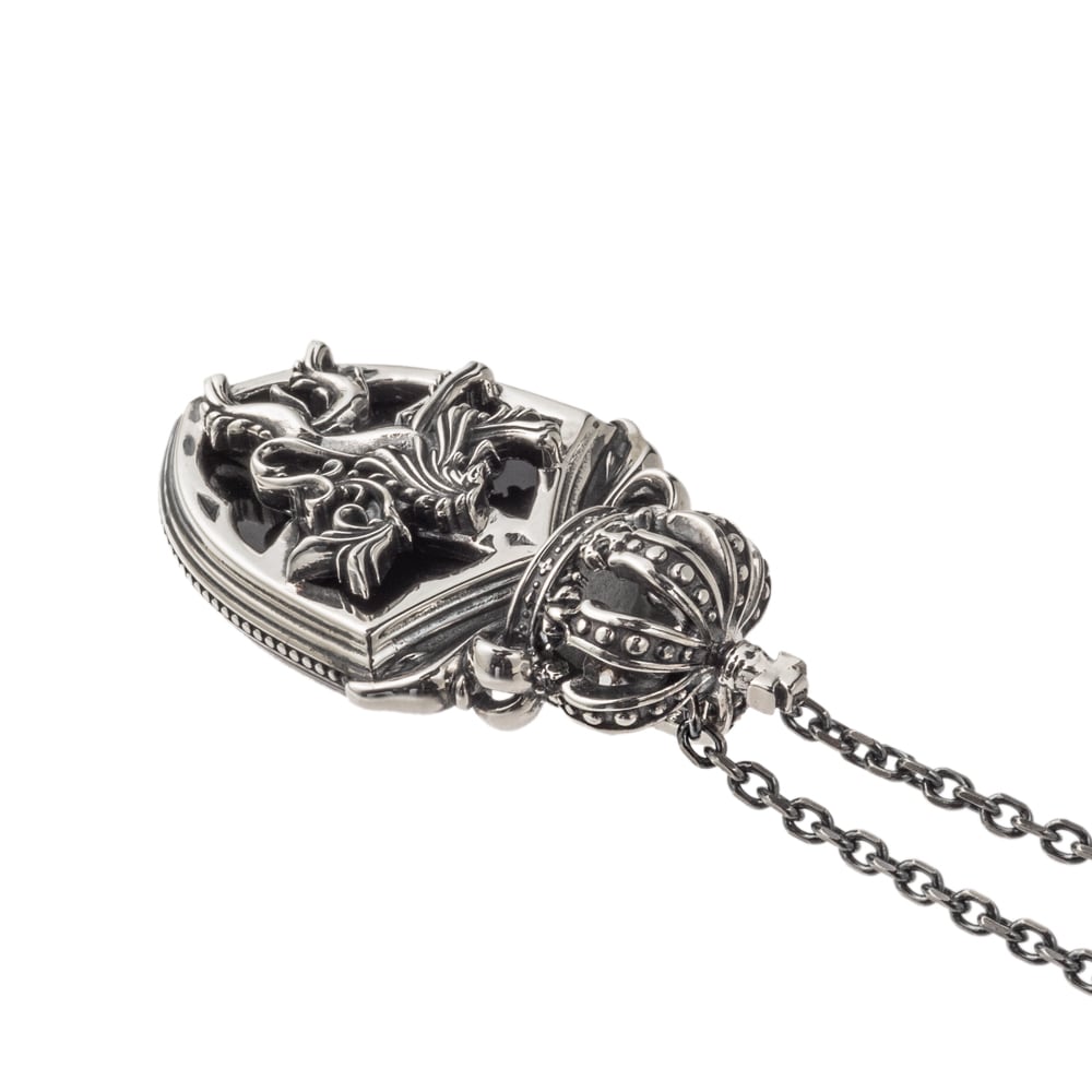 ライオンシールドペンダント AKP0140 Lion shield pendant シルバー