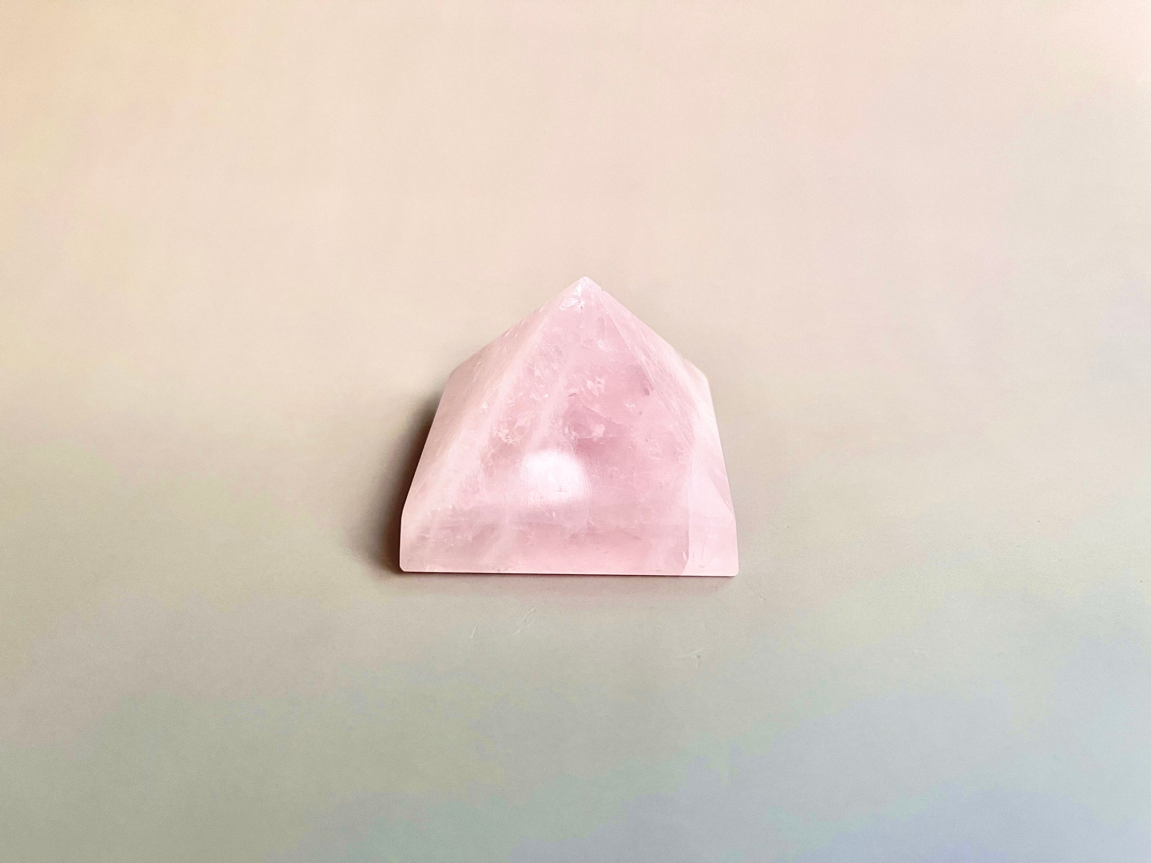 ローズクォーツピラミッド L size☆Rose quartz pyramid L size