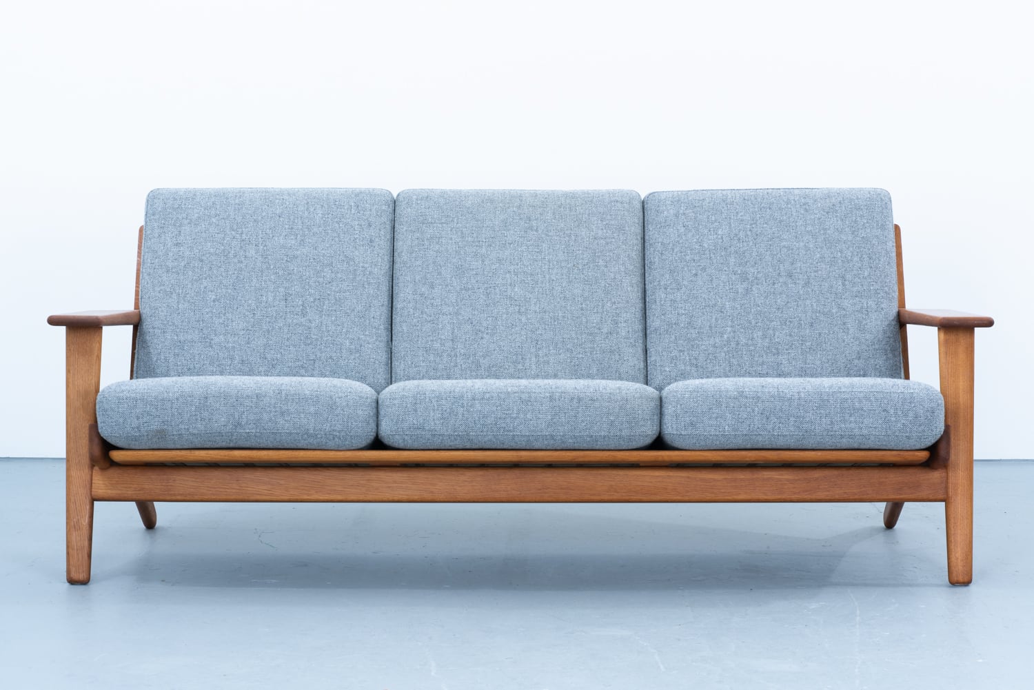 Hans J Wegner | ハンス J ウェグナー | kaikki gallery | 北欧