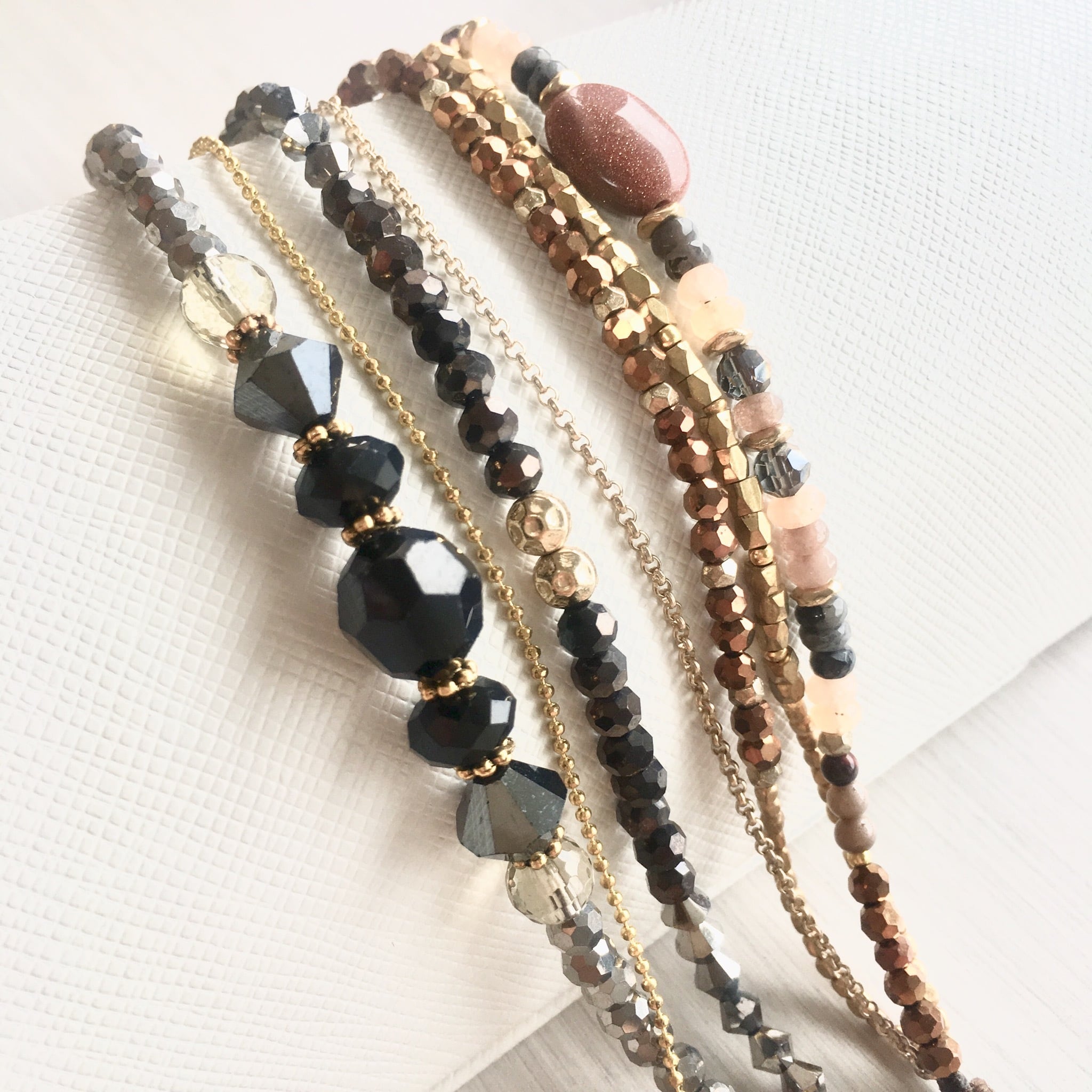 ✴︎チェンマイ✴︎4連ブラウン天然石ブレスレット | elletoile_silver