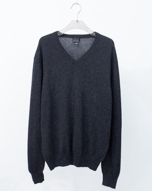 "JOS.A.BANK" cashmere V-neck knit sweater