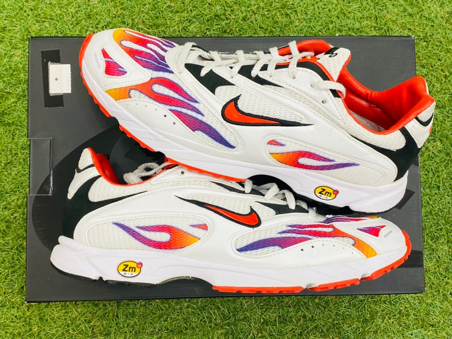 Supreme × NIKE ZOOM STREAK SPECTRUM PLUS WHITE AQ1279-100 27.5cm ...