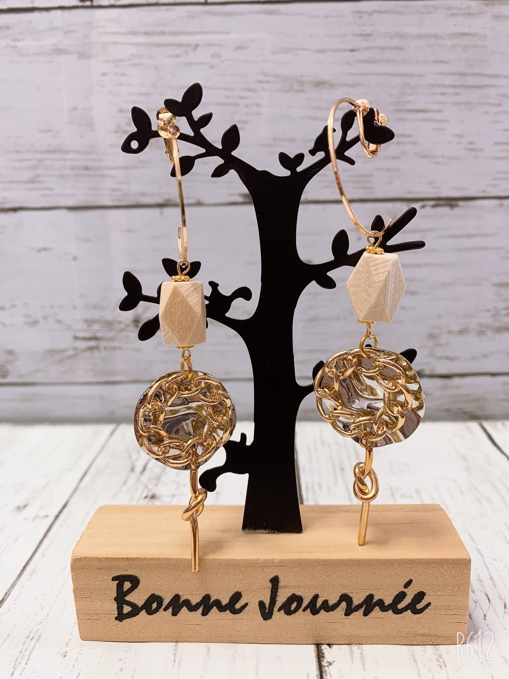 354.ちょっと変わったパーツのアクセサリー | colore 〜sherile colore〜