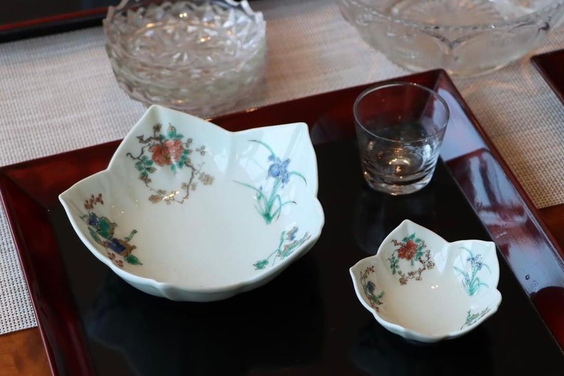 向付 九谷焼 壽楽窯 色絵 花文 花形 | Pay ID