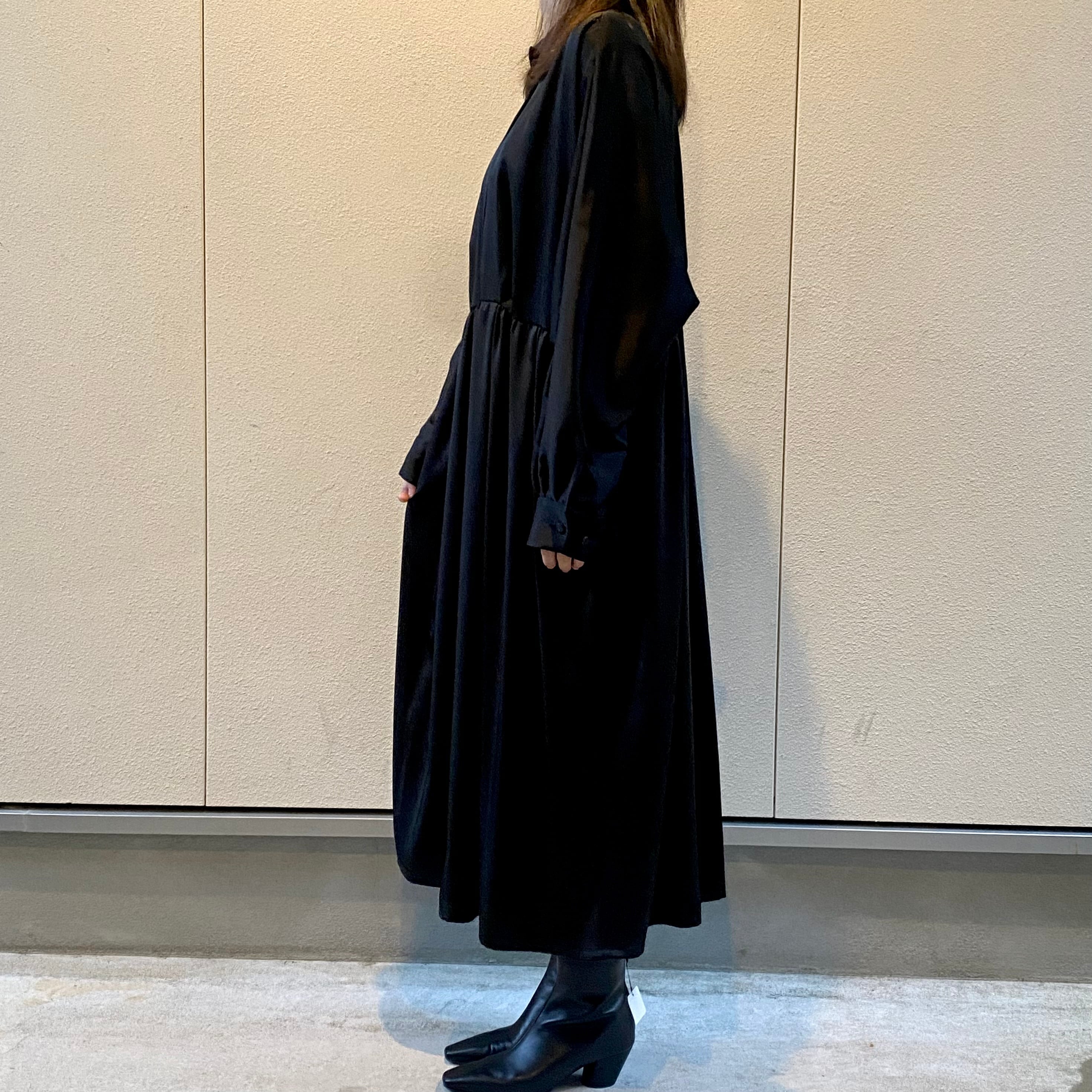 【定価15.1万円】　DRIES VAN NOTEN　刺繍光沢質感　ロングガウン 210.jpg