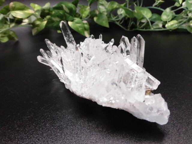 【送料無料】【最高品質】コロンビア サンタンデール産水晶クラスター  no.5