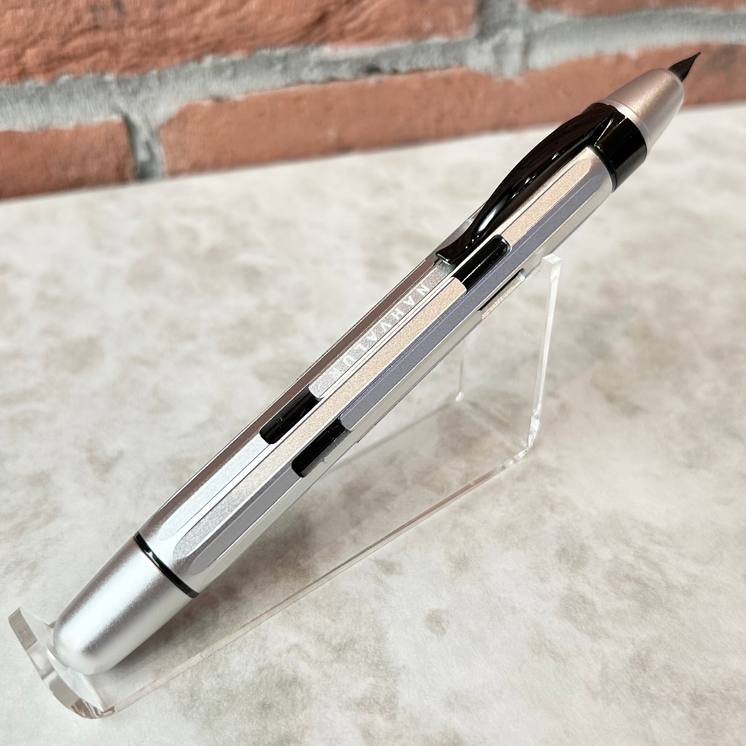 ナーヴァル エクリプス万年筆「イリジウム（スライドノック式）」／字