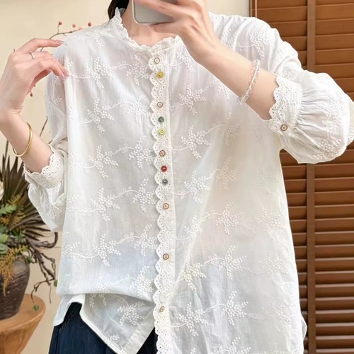 3色/カラフルボタン刺繍ブラウス ・12481