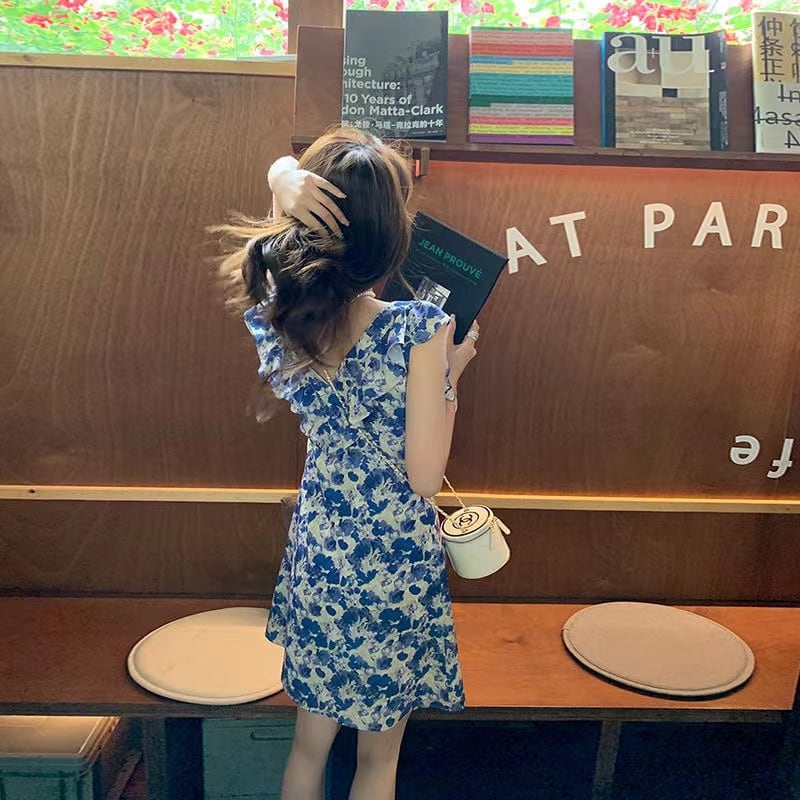 【新作】【送料無料】 2022新しい夏のスタイル、スリムフィット、肌カバー、スリミング花柄ドレス、ハイエンドの気質、ノースリーブ、ハイエンドのショートスカート 0248670963260