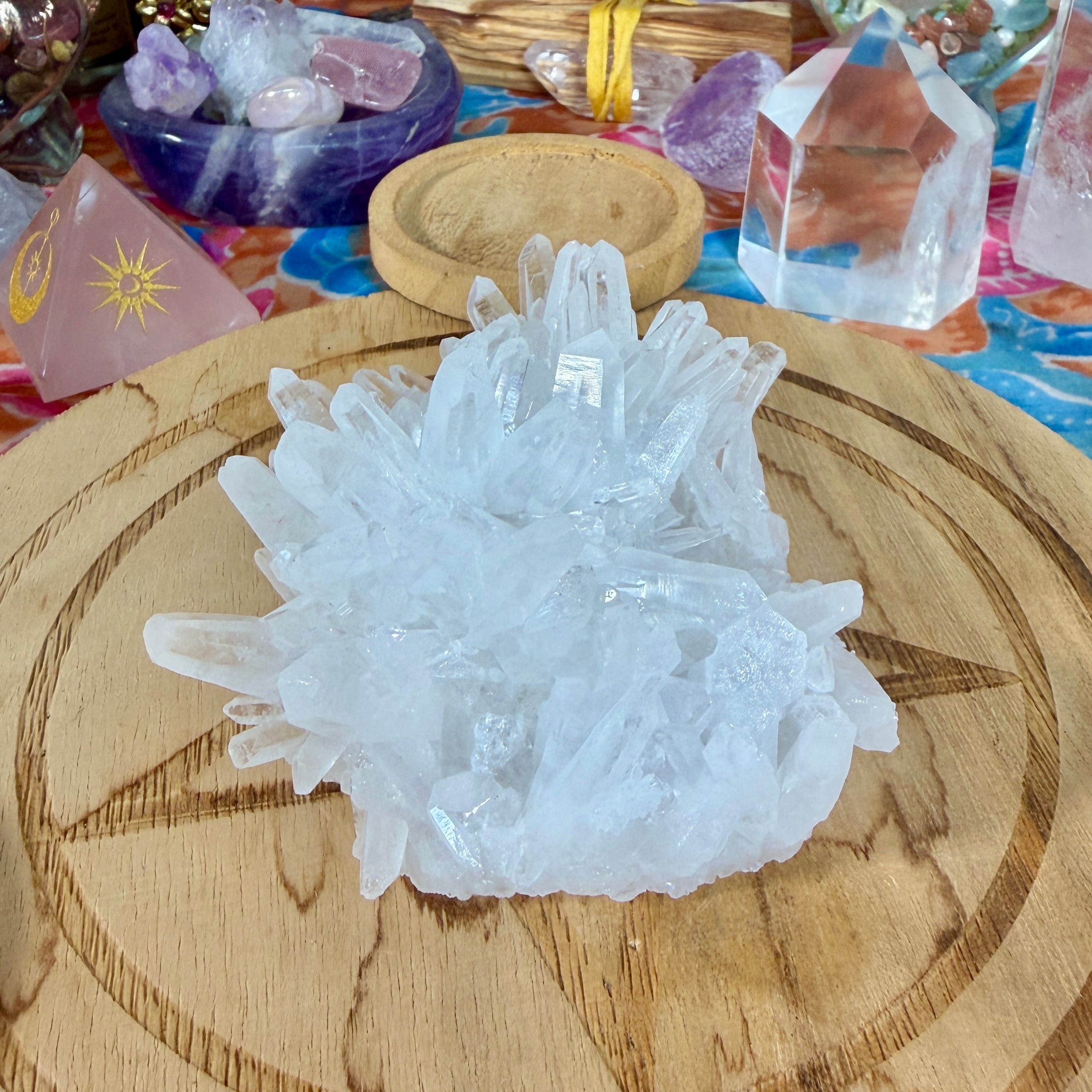 魔女の祭壇】クリアクォーツ クラスター / 水晶 | クリスタルと魔法の